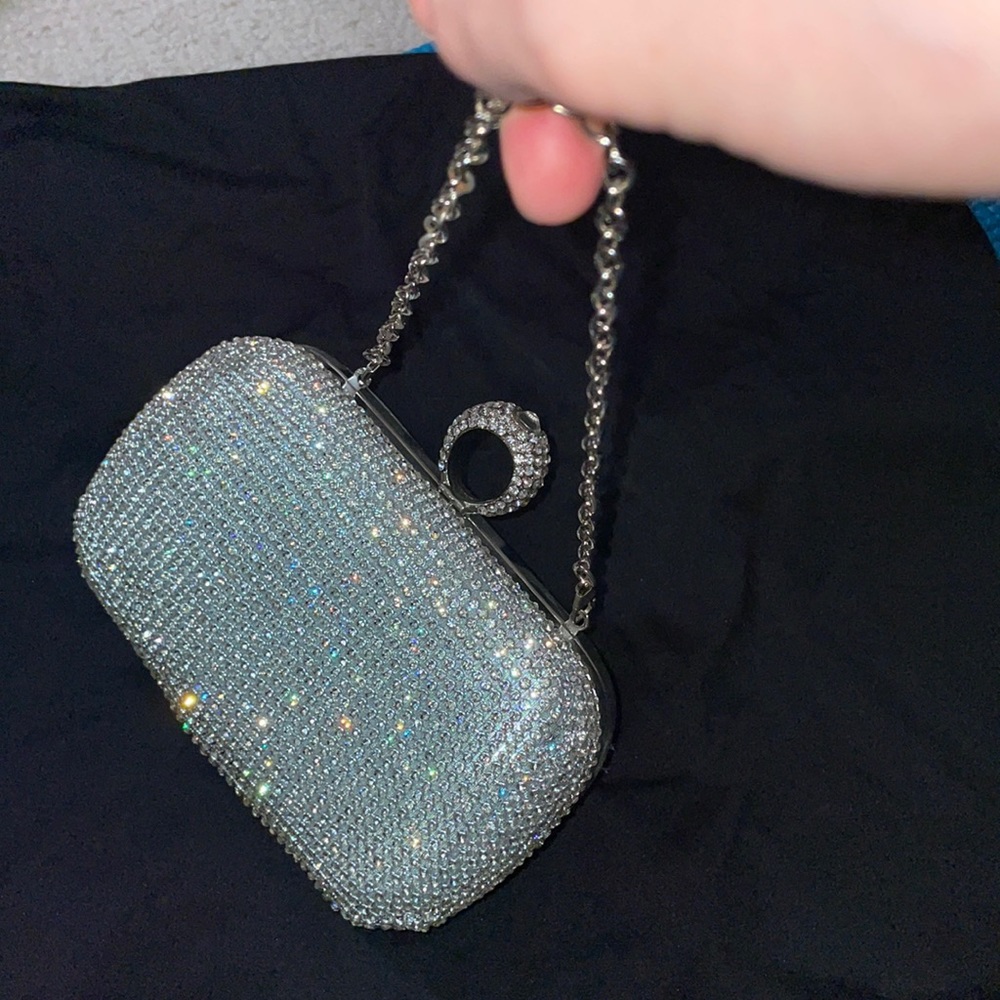 Crystal clutch